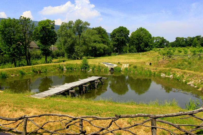 Agroturystyka Leszczynowy Dworek Ponikwa  エクステリア 写真